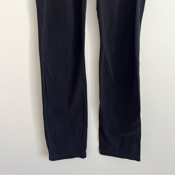 Athleta Women’s Black Athletic Flare Leggings Size Small - Picture 3 of 7